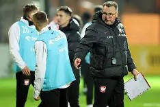 莱万多夫斯基焦点对战，TheShy与40激战C9分钟，晋级下一阶段胜负难料！的简单介绍